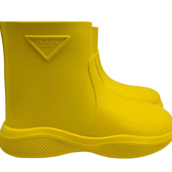 Prada Yellow Rubber Rain Boots – Size 35 – Authentic Pre-Owned - Picture 2 of 4
